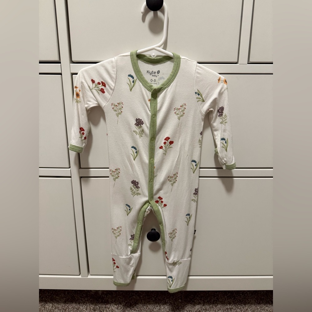 Kyte baby wildflower snap romper